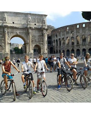 ROME BY NIGHT BY BIKE