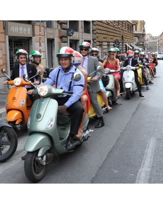 ANCIENT OSTIA BY VESPA